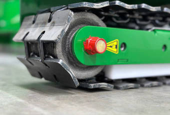 PlanoMatic P936 - extra wide track chassis (153 mm) for use on all subbases. 