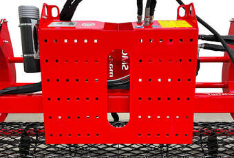 TurfWinch TW2000 - all standard adapter plates can be screwed on