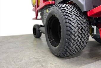 SportChamp SC3D4HL - tires especially for use on turf ensure minimal pressure on the ground