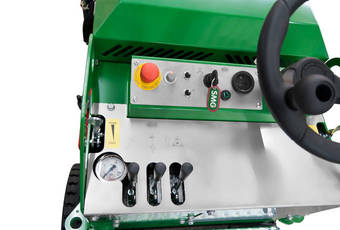 RotoMatic R90 - Ergonomiczna konstrukcja ułatwia sterowanie maszyną