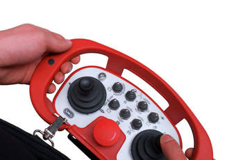 SandMatic B1505 RC - Radio frequency (RF) remote control with 100 meter range.