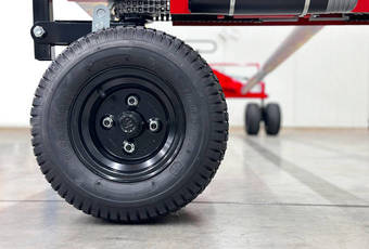 TurfRoller TR5000 - unique steering system for front - and rear axles.