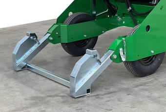MixMatic M1202 - Support legs ensure a safe stand.