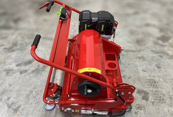 TurfSoft TS2 DC - Foldable steering arm for easy transport and storing in small places.