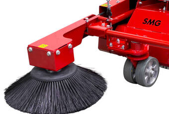 TurfSoft TS3 DC - Equipped with a hinged side broom the TurfSoft TS3 DC eliminates the dirt even in areas which are difficult to access. If the side broom is not used, it can be easily folded.