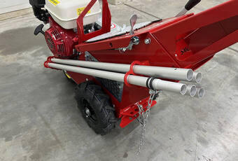 TurfCutter TC350H - Soporte integrado para extensiones de guía.