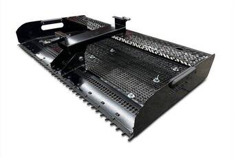 TurfBoy TB1 Eco DC - Deux LeaveSweep en option pour ramasser feuilles et débris, avec tamis réglable de 4 à 10 mm.